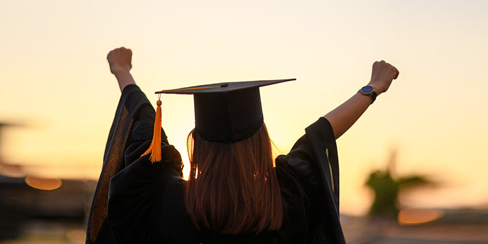 θέλουμε να εξασφαλίσουμε τις σπουδές του παιδιού μας θέλουμε να εξασφαλίσουμε τις σπουδές του παιδιού μας